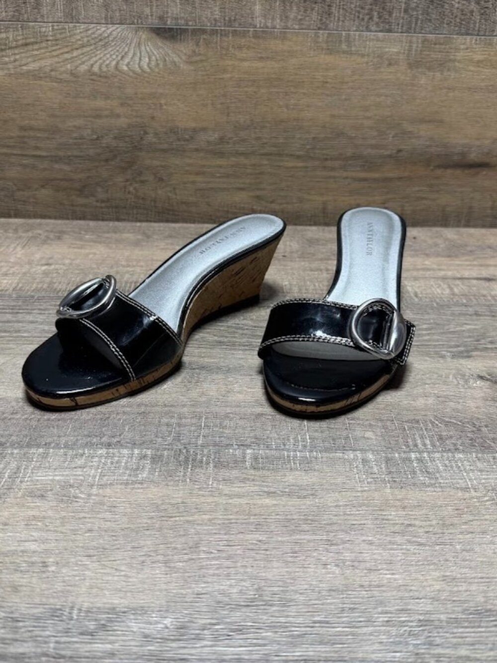 Ann Taylor Black Patent Leather Cork Wedge Slide Sandals Women's Size 6